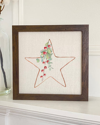Christmas Star with Berries - Framed Sign