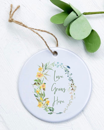 Love Grows Here Wreath - Ornament